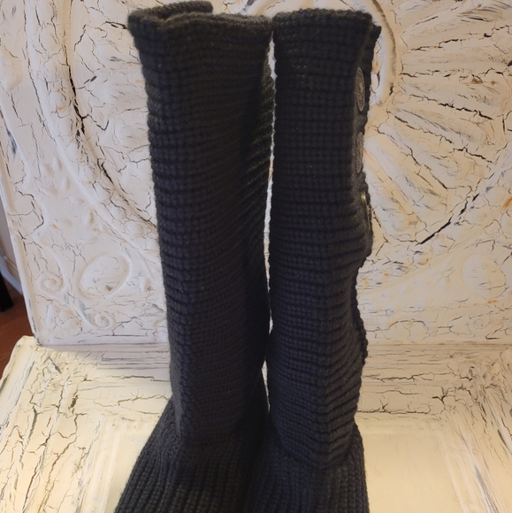 Ugg Classic Cardigan Boot 1159 - Picture 6 of 15